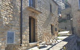 Casa nella Roccia